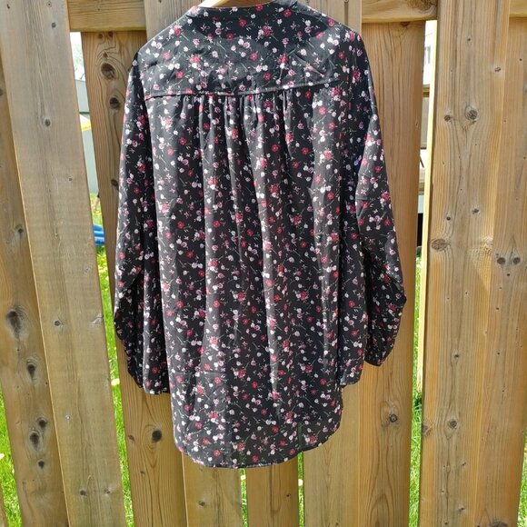 TORRID BLACK FLORAL CREPE TIE NECK TUNIC Size 3 3X 22-24 BNWT - Picture 5 of 6